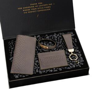 Luxury Python Leather Gift Set – Handmade & Elegant Sharkskin Color